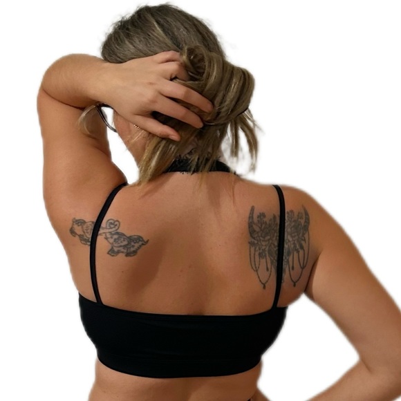 ✨NEW✨ Halter sports bra - Picture 3 of 3